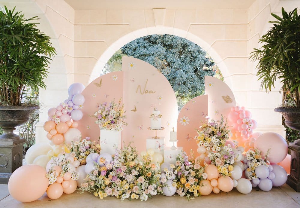 Create Stunning Backdrops with Chiara Arches: Ideas and Inspiration