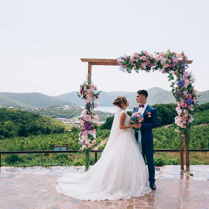 Gorgeous Wedding Backdrops That Aren't Fabric