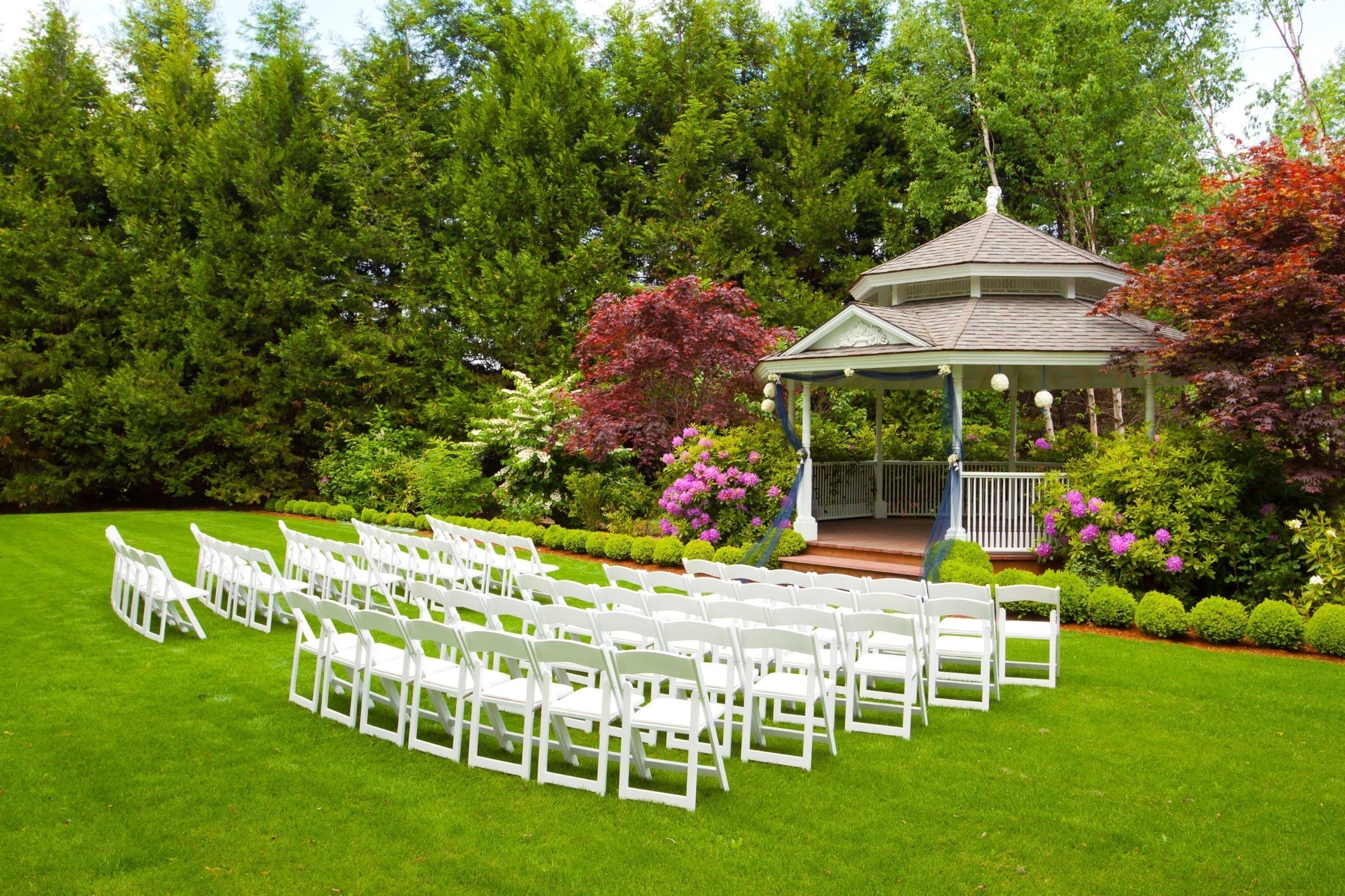 Simplify Party Planning and Save Time with These Decorating Tips