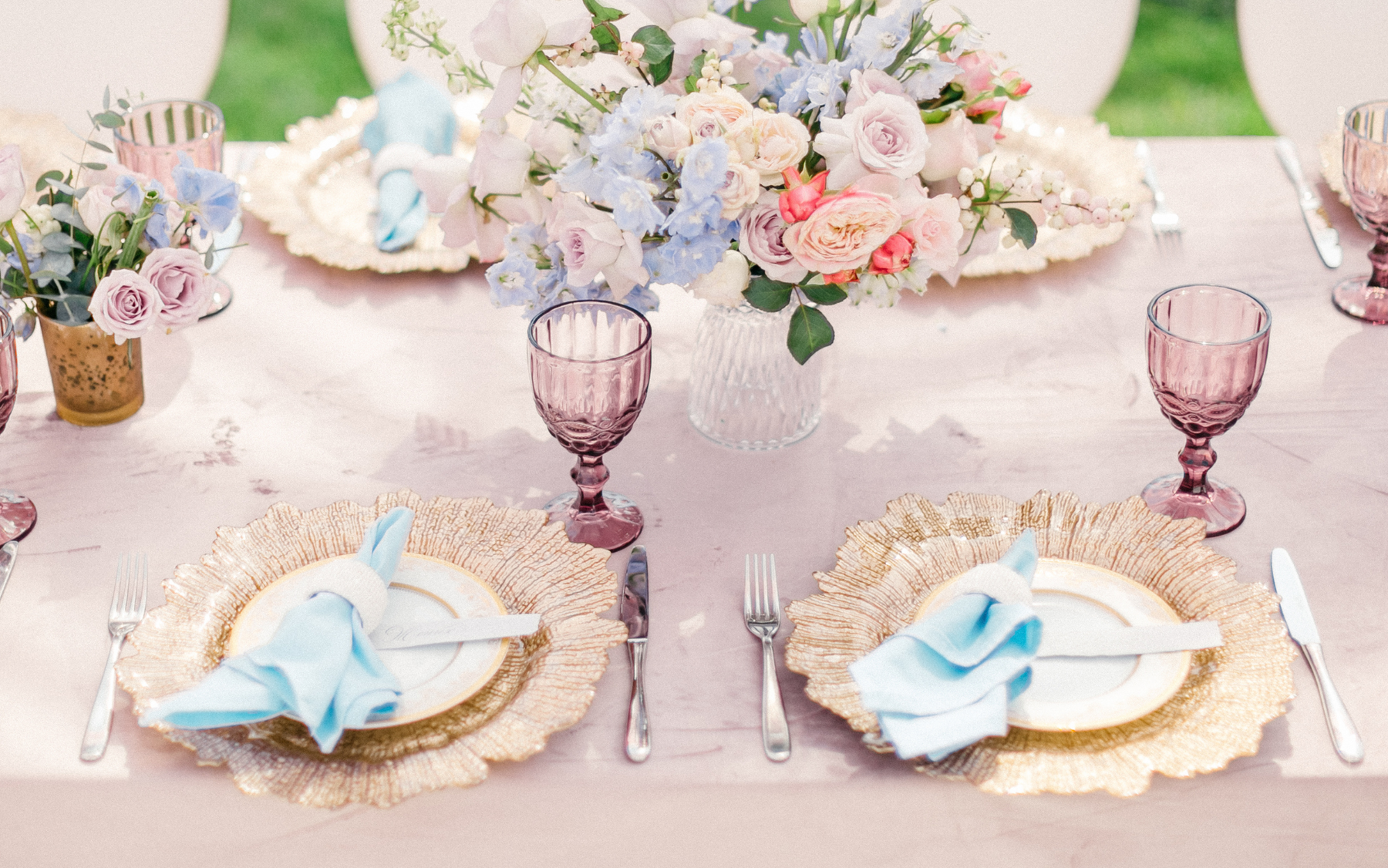 Wedding Planning 101: Why Your Tables Need Charger Plates