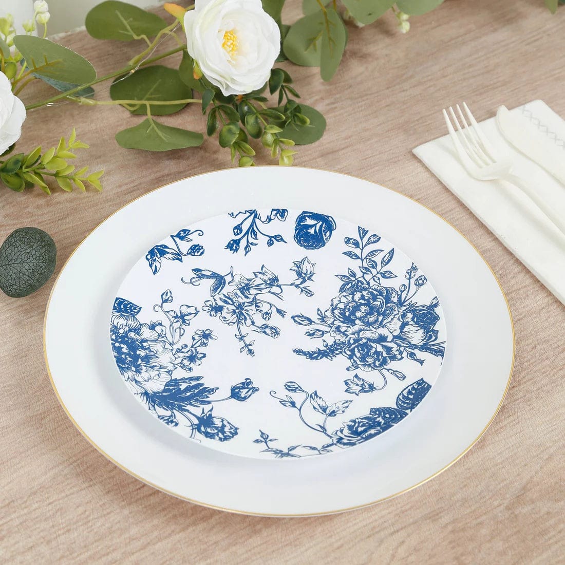 10 White Round Plastic Salad and Dinner Plates French Toile Design - Disposable Tableware