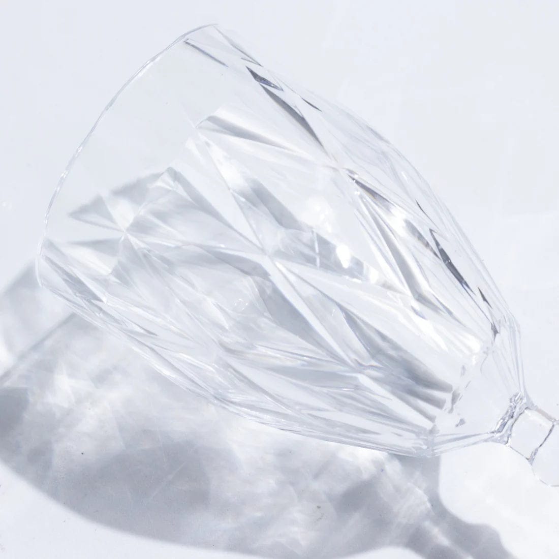 12 Diamond Cut 11oz Vintage Goblets Plastic Wine Glasses