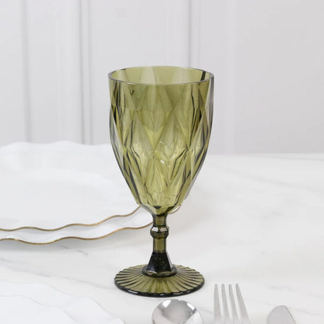 12 Diamond Cut 11oz Vintage Goblets Plastic Wine Glasses