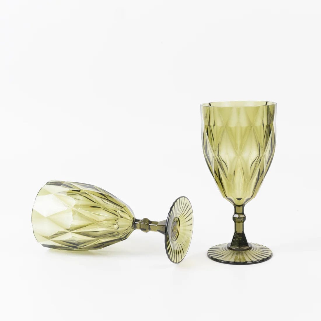 12 Diamond Cut 11oz Vintage Goblets Plastic Wine Glasses