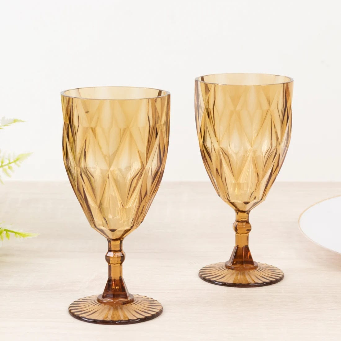 12 Diamond Cut 11oz Vintage Goblets Plastic Wine Glasses