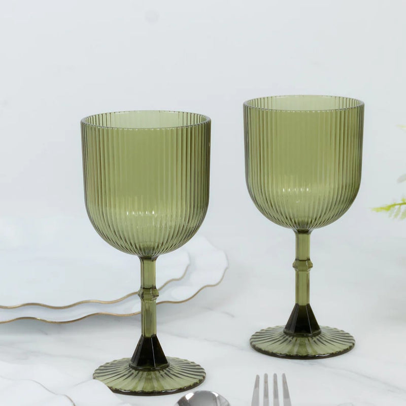 12 Plastic Wine Glasses Vintage Ribbed Pattern