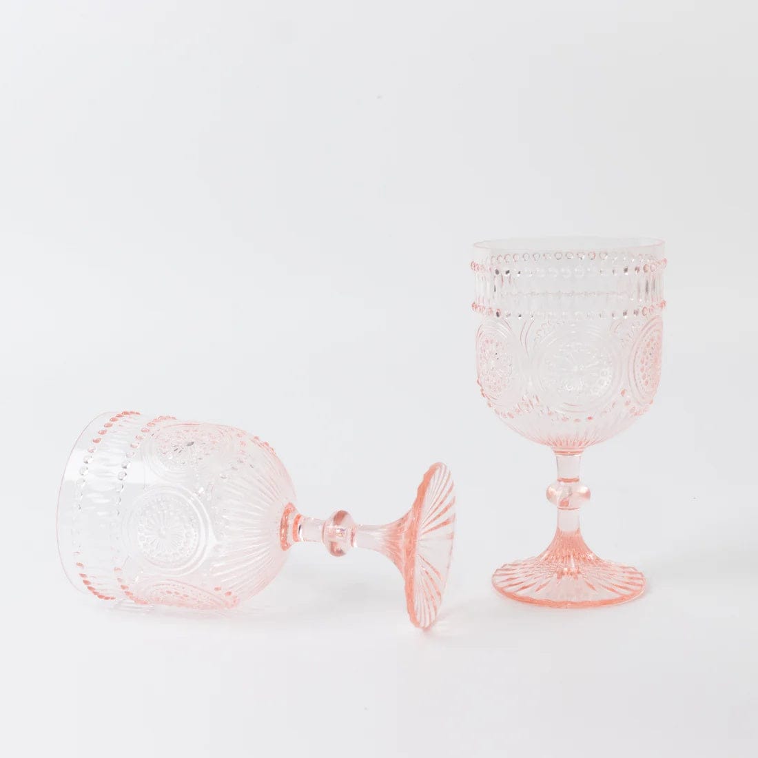 12 Shatterproof 15oz Plastic Wine Glasses with Embossed Floral Pattern