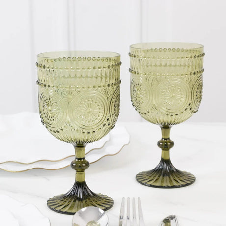 12 Shatterproof 15oz Plastic Wine Glasses with Embossed Floral Pattern