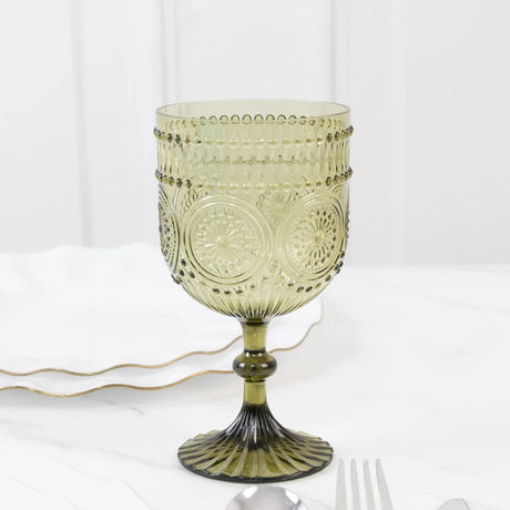 12 Shatterproof 15oz Plastic Wine Glasses with Embossed Floral Pattern