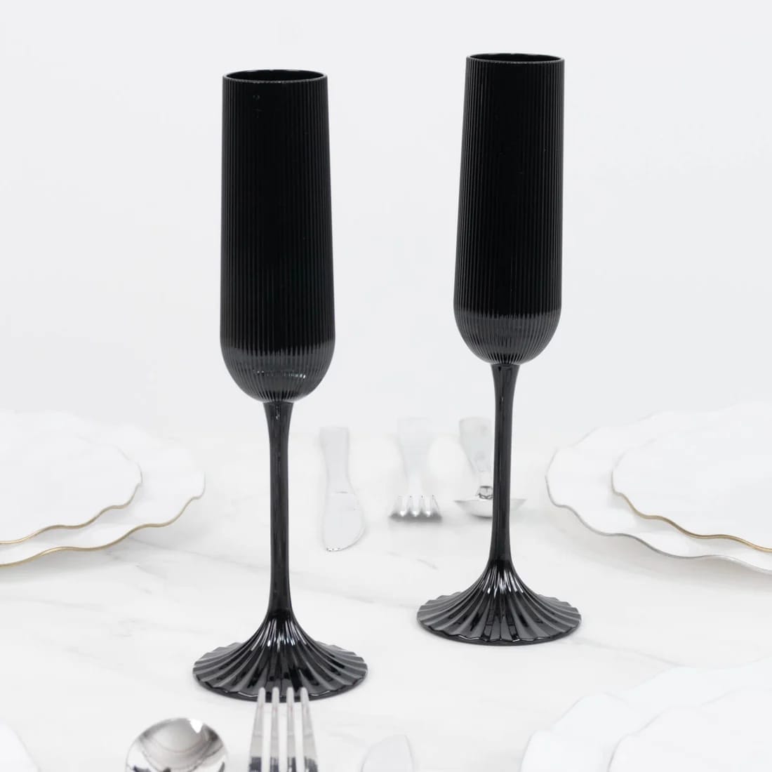 12 Vintage 4 oz Plastic Champagne Flutes Ribbed Disposable Glasses