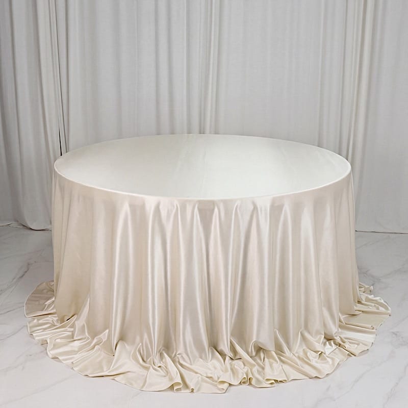 132" Round Premium Velvet Tablecloth