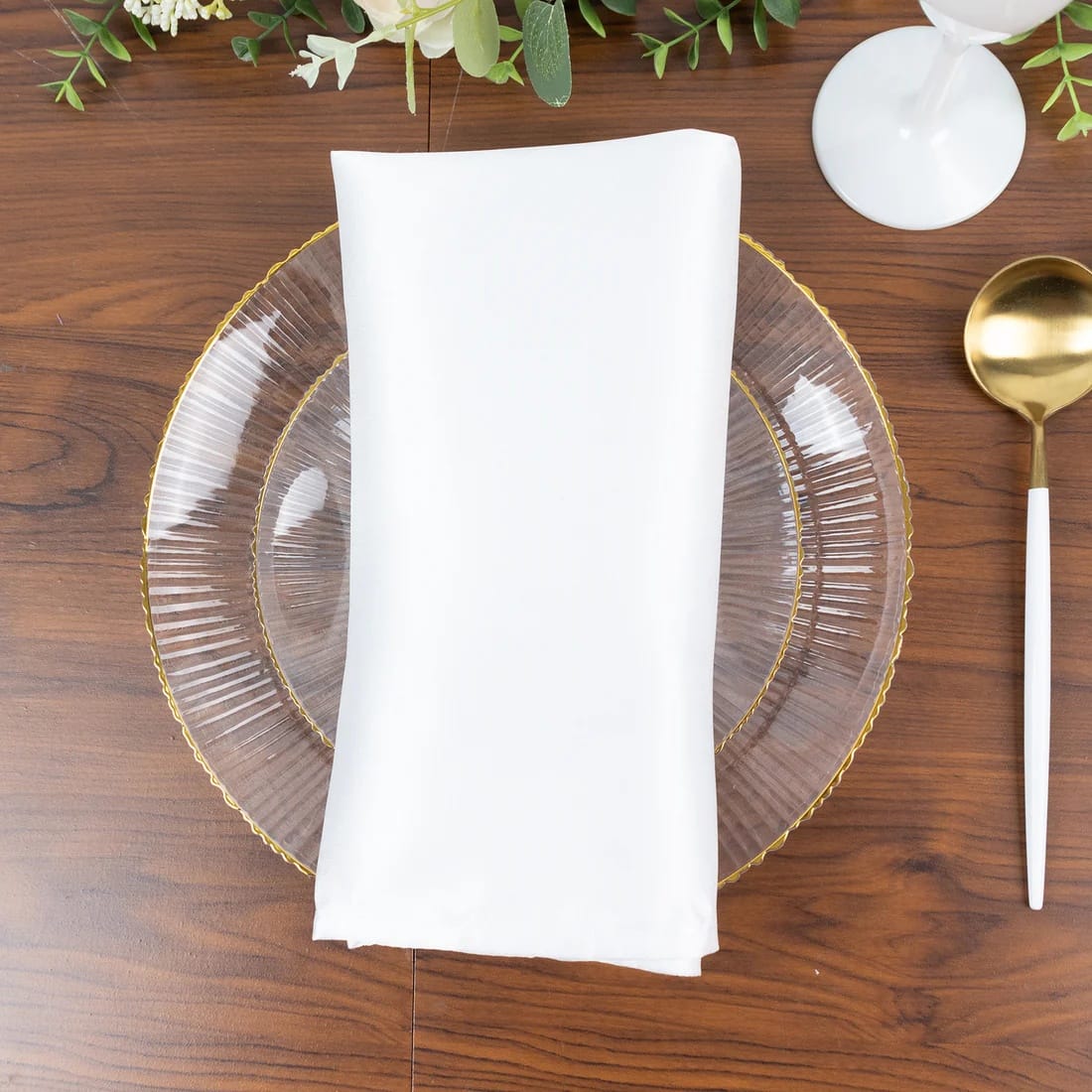 20 Round Plastic Salad Dinner Plates with Ribbed Pattern and Gold Rim - Clear