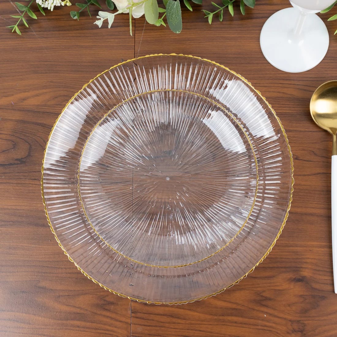 20 Round Plastic Salad Dinner Plates with Ribbed Pattern and Gold Rim - Clear