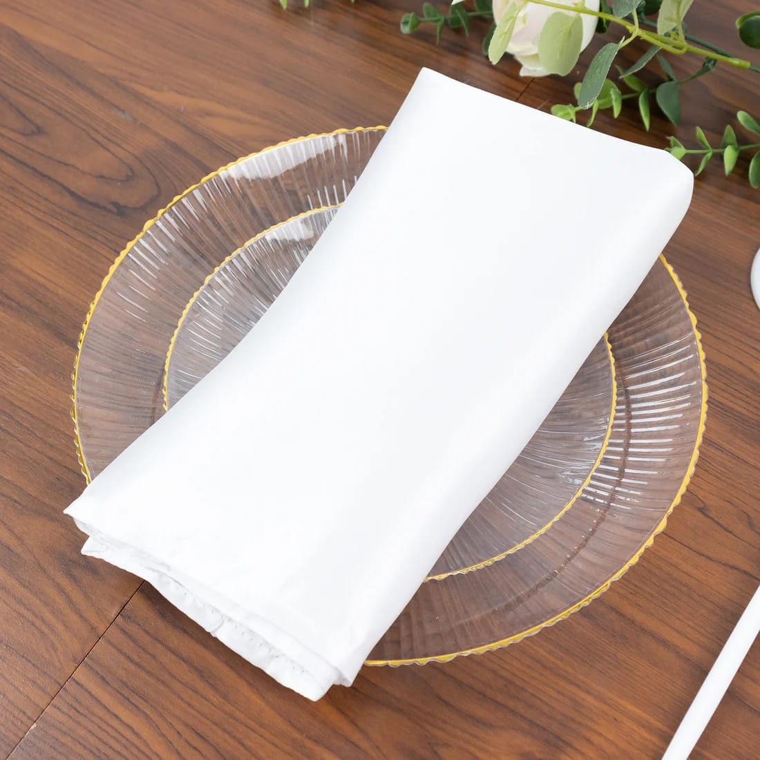 20 Round Plastic Salad Dinner Plates with Ribbed Pattern and Gold Rim - Clear