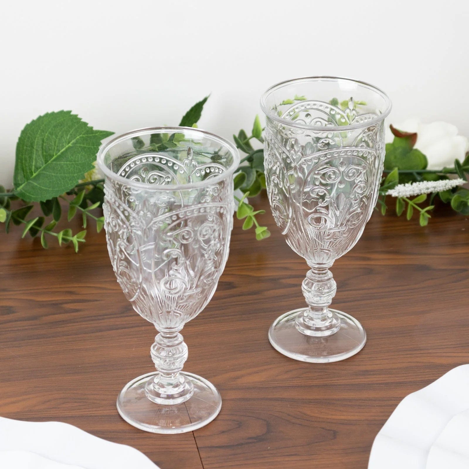 24 Transparent 10 oz Retro Embossed Plastic Wine Glasses