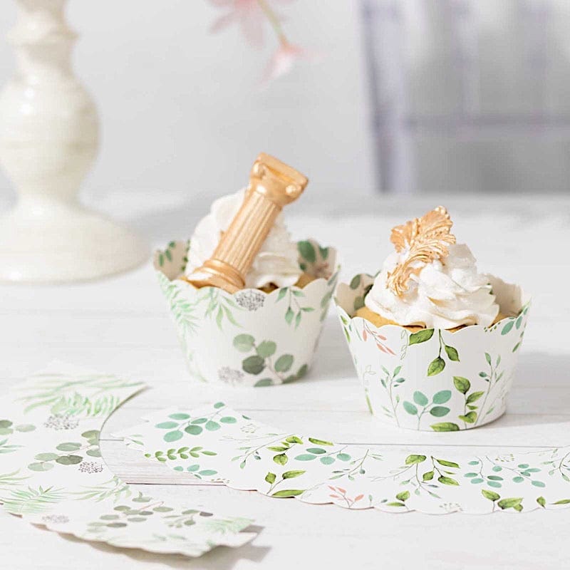 25 Round Paper Cupcake Wrappers with Eucalyptus Leaves Print - Green and White CAKE_WRAP_PAP05_GRN