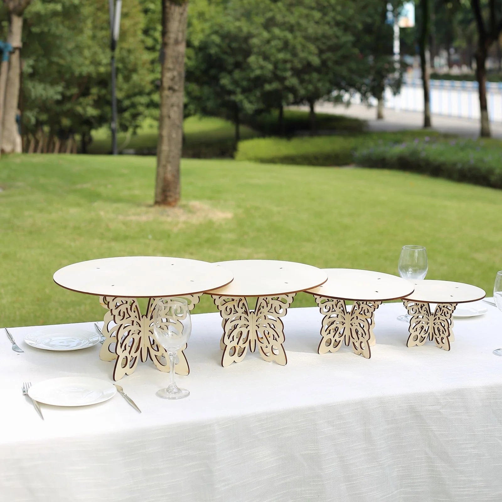 4 Butterfly Round Wooden Cake Stand - Natural CAKE_WOD019_SET_NAT