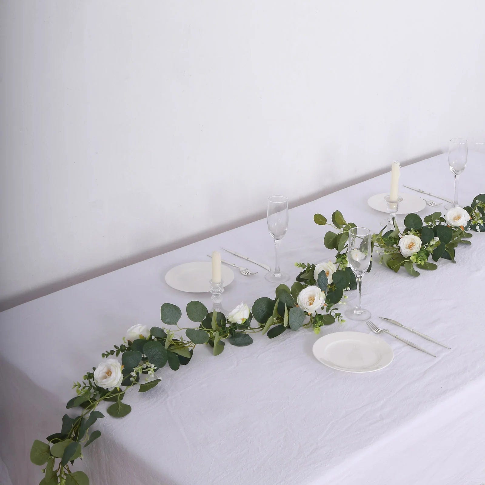 5.5 ft Artificial Eucalyptus Leaf Table Garland with 7 Rose Flower Heads - White and Green ARTI_GLND_GRN022