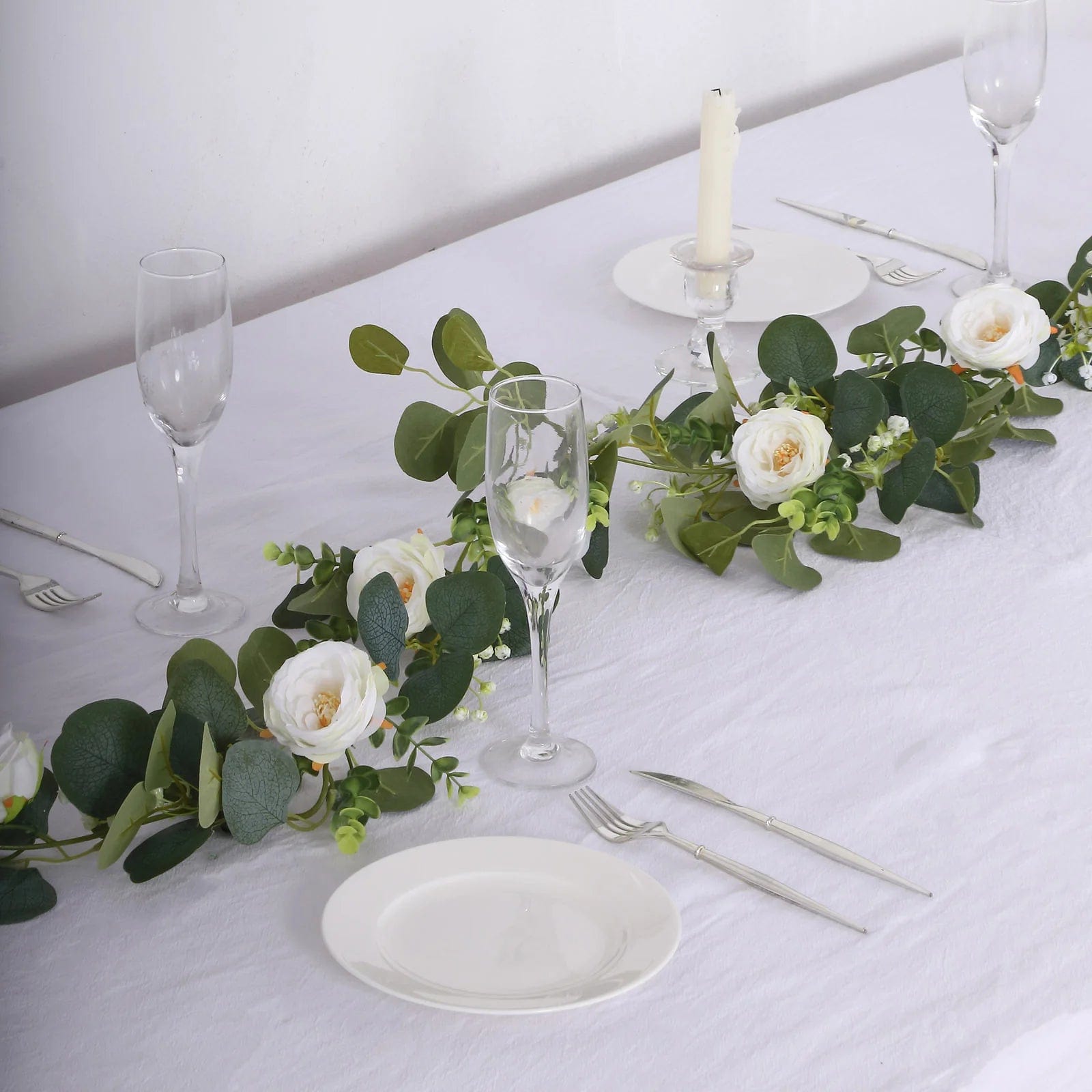 5.5 ft Artificial Eucalyptus Leaf Table Garland with 7 Rose Flower Heads - White and Green ARTI_GLND_GRN022