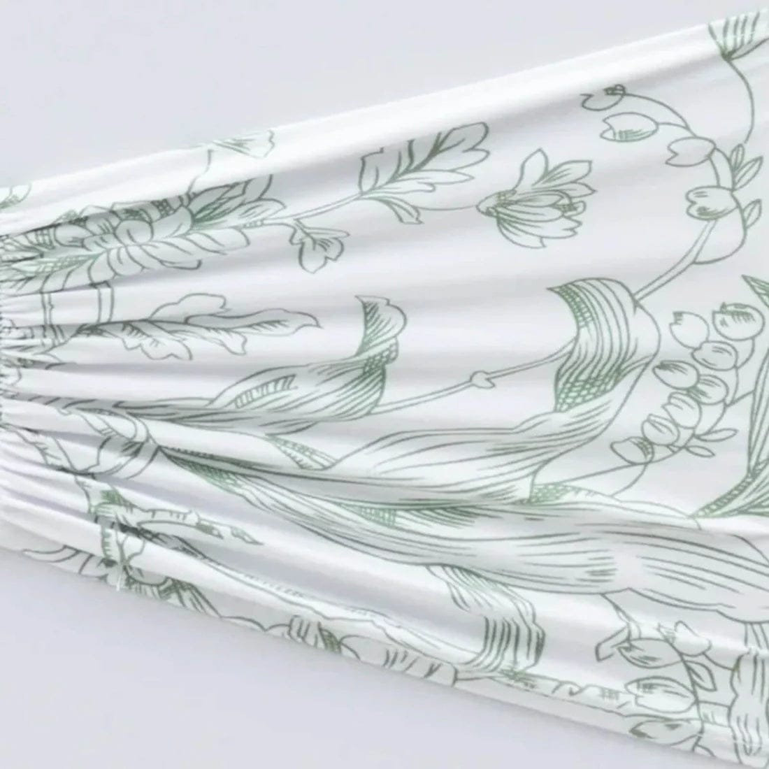 5 French Toile Ruffled Stretch Spandex Chair Sashes