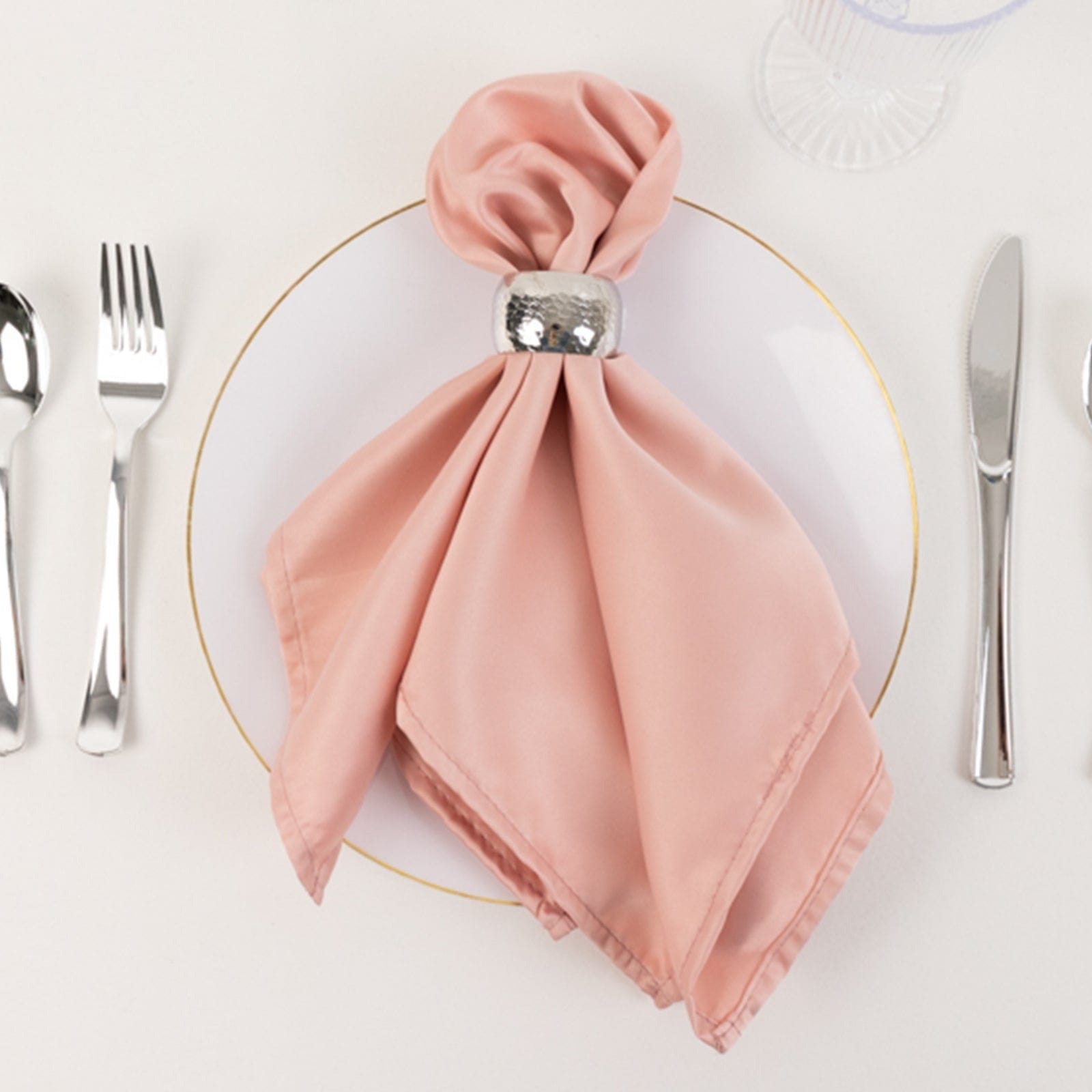 5 Lamour Satin Napkins