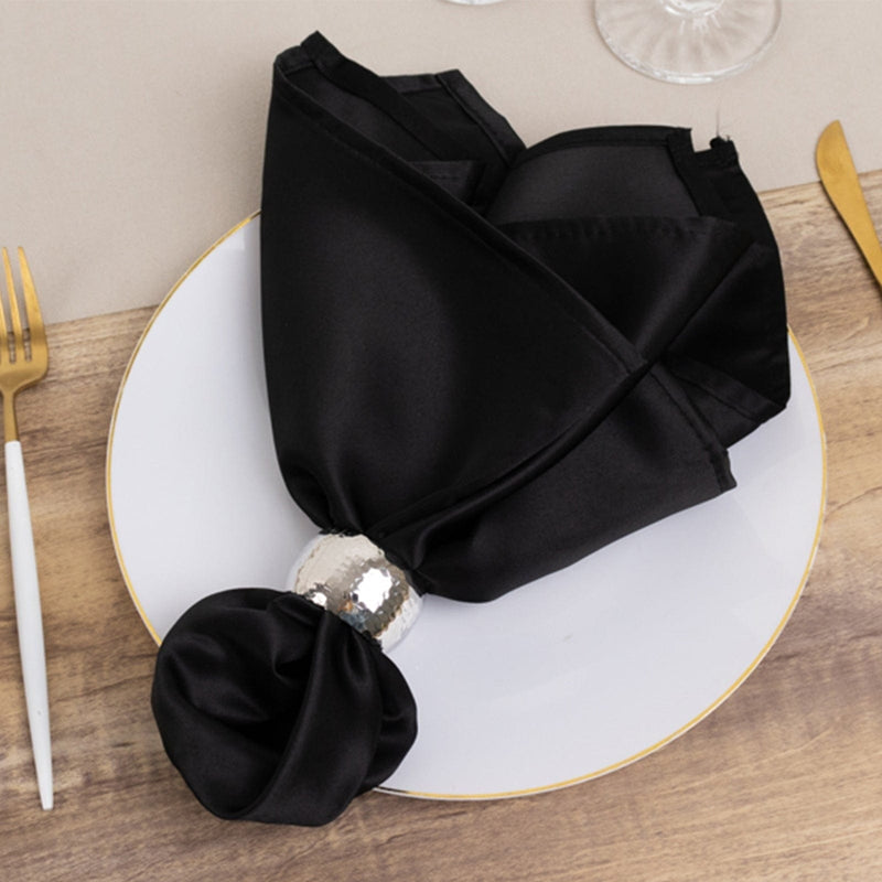 5 Lamour Satin Napkins