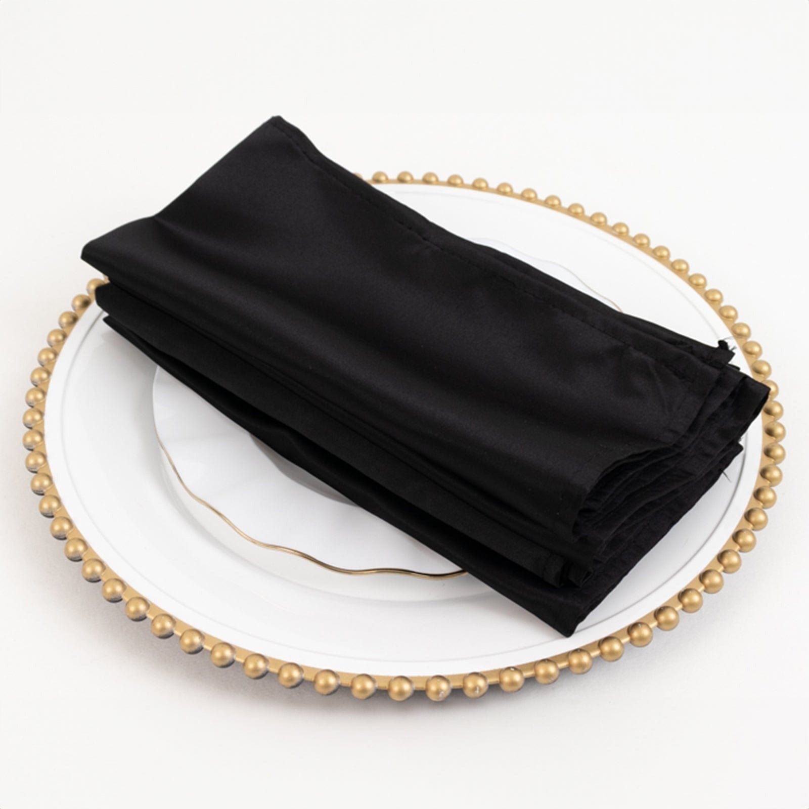 5 Lamour Satin Napkins