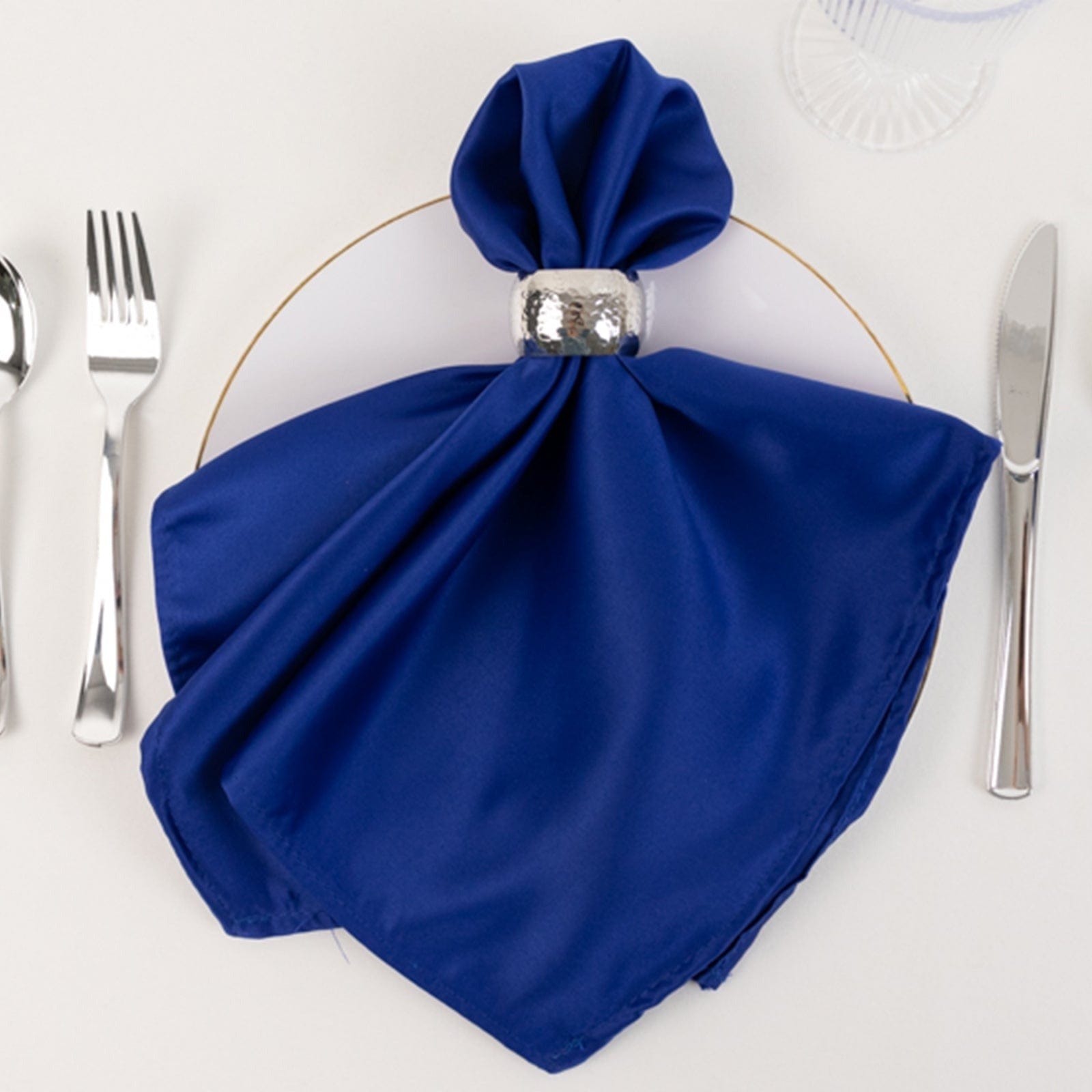 5 Lamour Satin Napkins