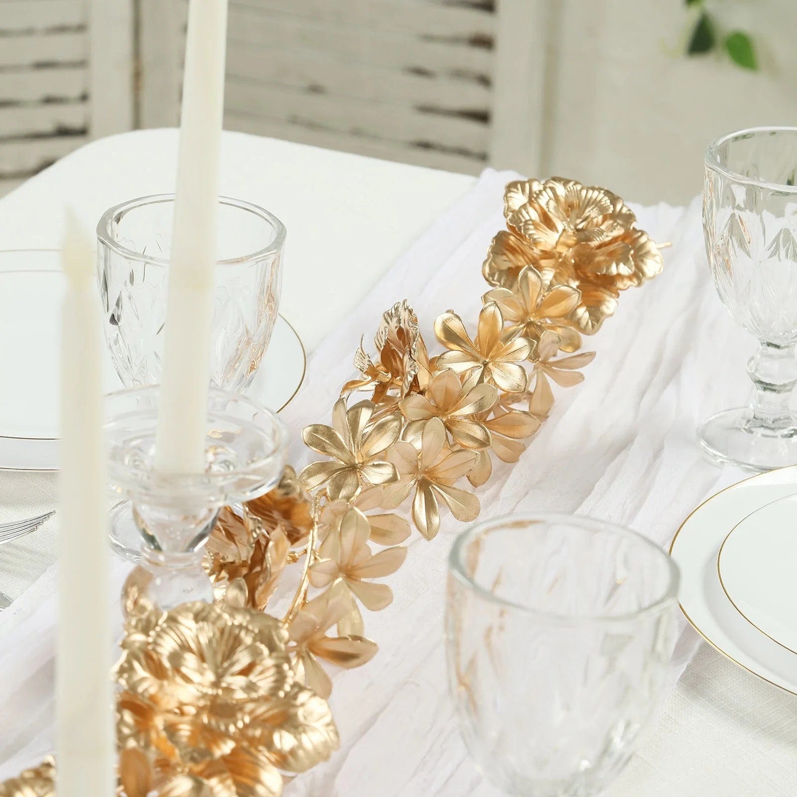 6.5 ft Metallic Artificial Magnolia and Jasmine Leaves Garland - Gold ARTI_METLIC32_GOLD