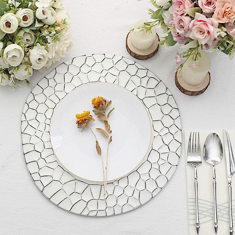 6 Plastic 13" Irregular Round Charger Plates with Giraffe Pattern Rim