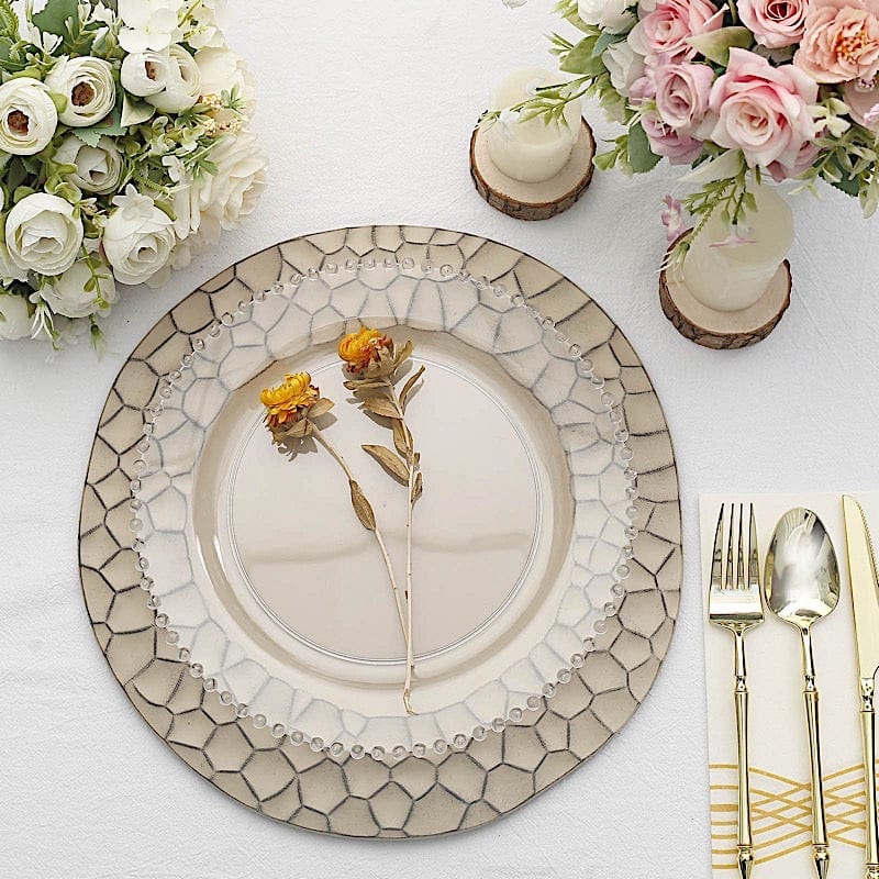 6 Plastic 13" Irregular Round Charger Plates with Giraffe Pattern Rim