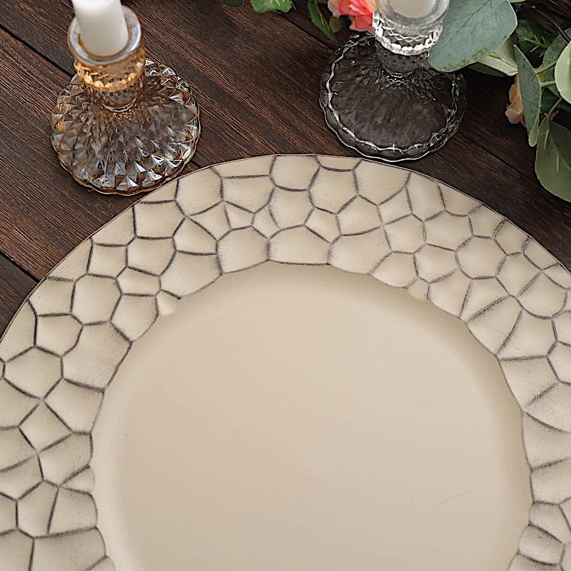 6 Plastic 13" Irregular Round Charger Plates with Giraffe Pattern Rim