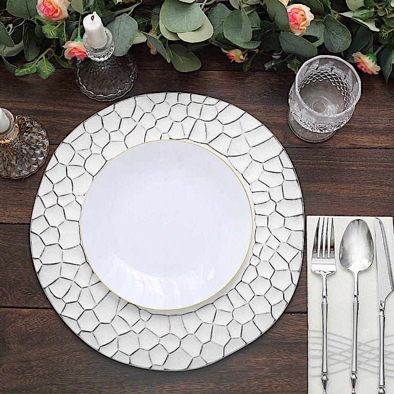 6 Plastic 13" Irregular Round Charger Plates with Giraffe Pattern Rim