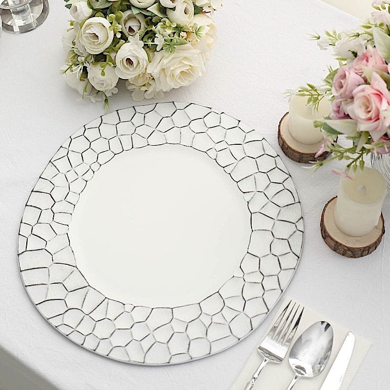 6 Plastic 13" Irregular Round Charger Plates with Giraffe Pattern Rim