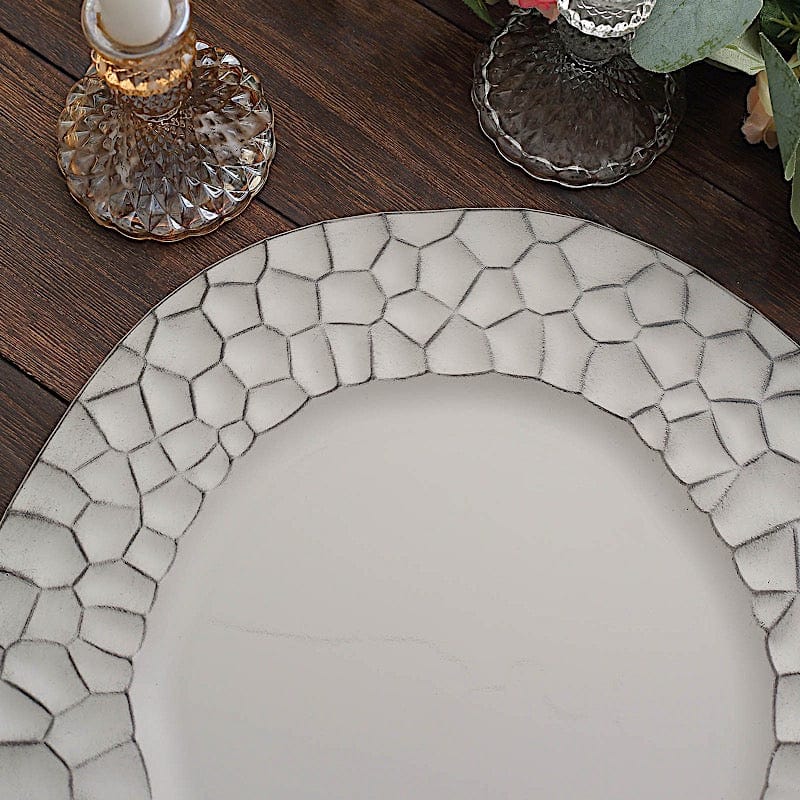 6 Plastic 13" Irregular Round Charger Plates with Giraffe Pattern Rim