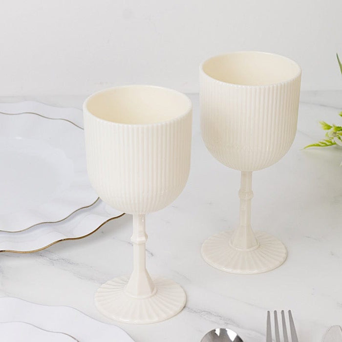 12 Plastic Wine Glasses Vintage Ribbed Pattern