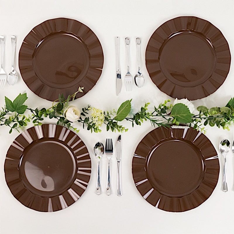 10 Round Plastic Salad Dinner Plates with Gold Wavy Rim - Disposable Tableware