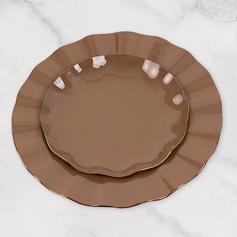 10 Round Plastic Salad Dinner Plates with Gold Wavy Rim - Disposable Tableware