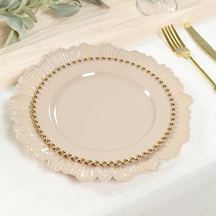 10 Round Plastic Salad Dinner Plates with Beaded Rim - Disposable Tableware