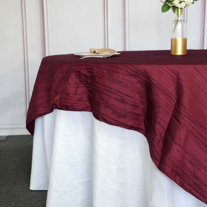 90" x 90" Metallic Crinkled Taffeta Table Overlay