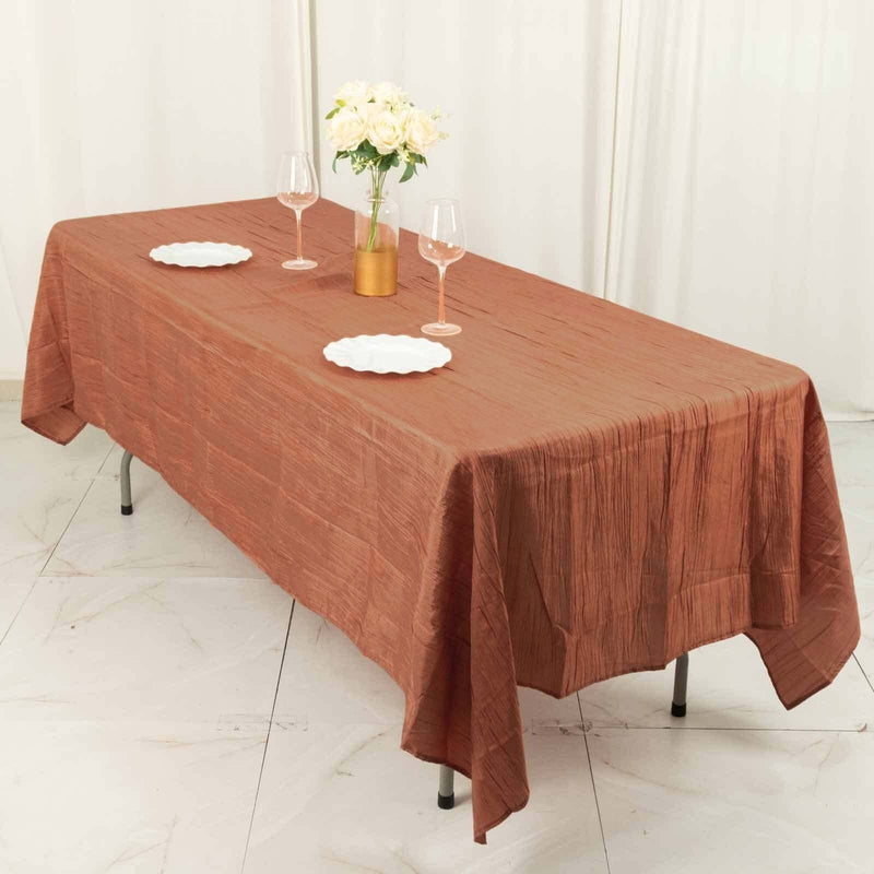 60" x 102" Accordion Metallic Crinkled Taffeta Rectangular Tablecloth