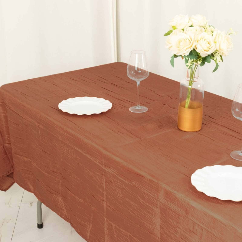 60" x 102" Accordion Metallic Crinkled Taffeta Rectangular Tablecloth