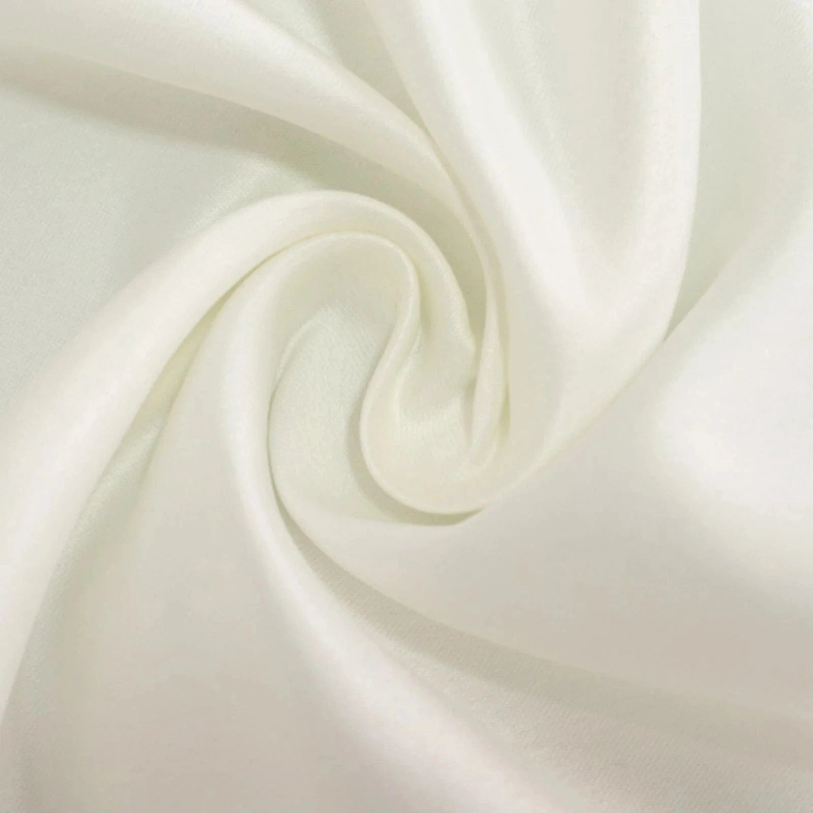 5 Lamour Satin Napkins