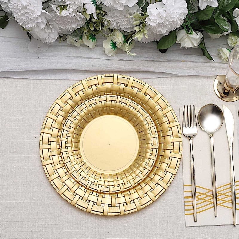 10 pcs Clear Round Dessert Plates with Basketweave - Disposable Tableware