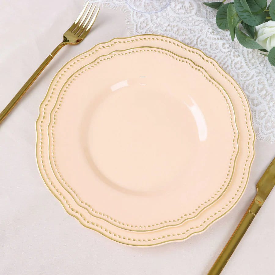 10 Round Plastic Dinner Plates with Gold Scalloped Rim - Disposable Tableware