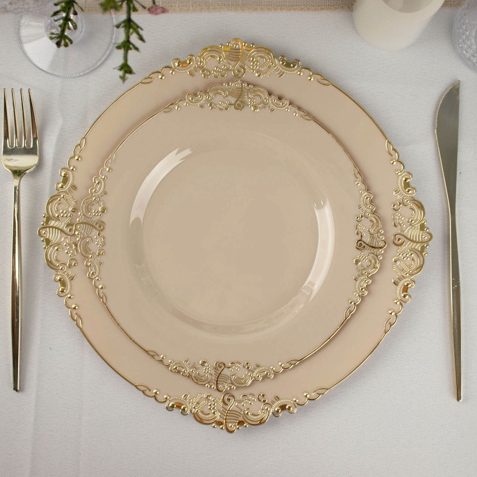 10 Round Plastic Salad Dinner Plates with Embossed Baroque Rim - Disposable Tableware
