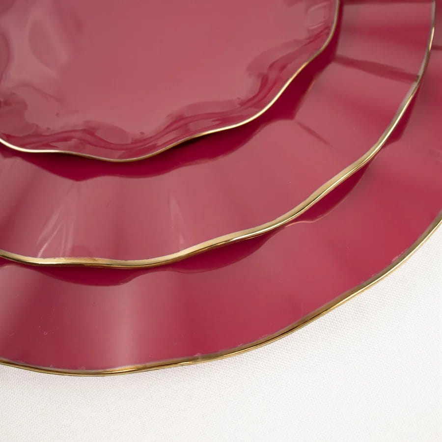 10 Round Plastic Salad Dinner Plates with Gold Wavy Rim - Disposable Tableware