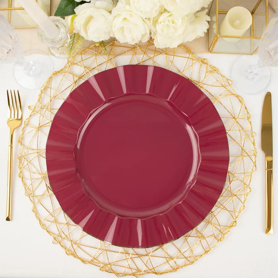 10 Round Plastic Salad Dinner Plates with Gold Wavy Rim - Disposable Tableware