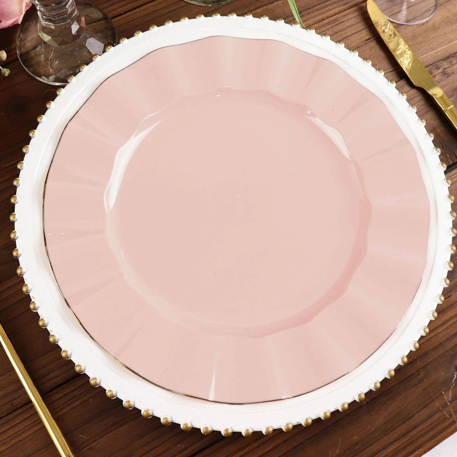 10 Round Plastic Salad Dinner Plates with Gold Wavy Rim - Disposable Tableware