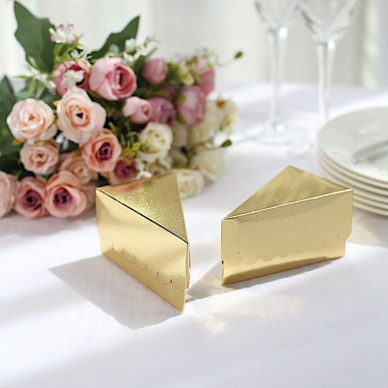 10 Triangle Cake Slice Paper Boxes with Scalloped Top Favor Holders